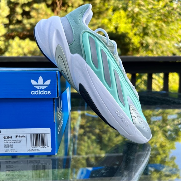 Adidas Ozelia Women’s Athletic Sneakers Shoe - Picture 2 of 9